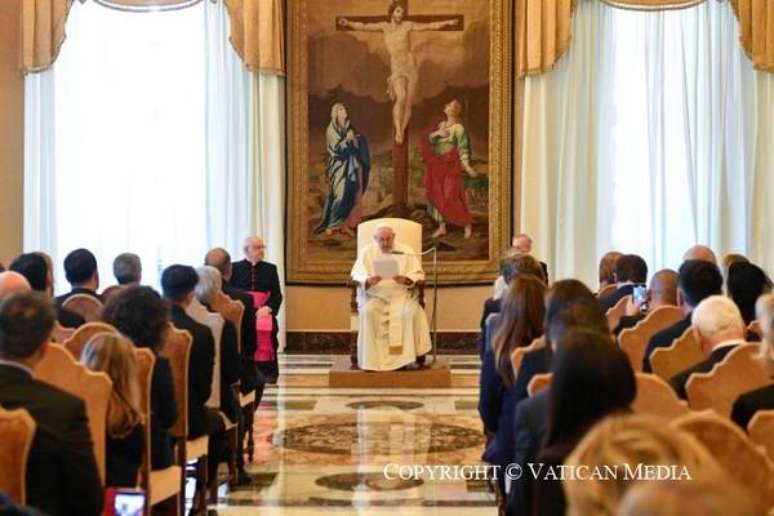 Papa Francisco recebeu artistas e representantes de Pontifícia Academia