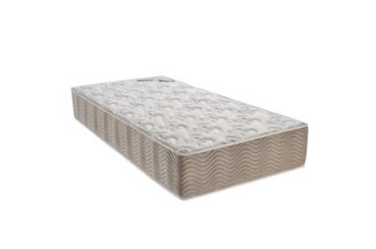 8. Melhores colch&otilde;es: colch&atilde;o Ortobom Ortop&eacute;dico Premium. Fonte: SoluTudo