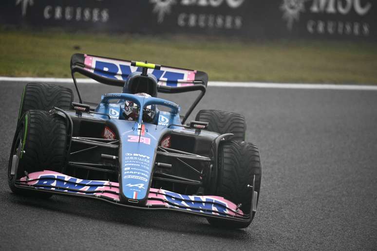 Ocon não permitiu a ultrapassagem de Hamilton e segurou o quarto lugar até o fim em Suzuka 