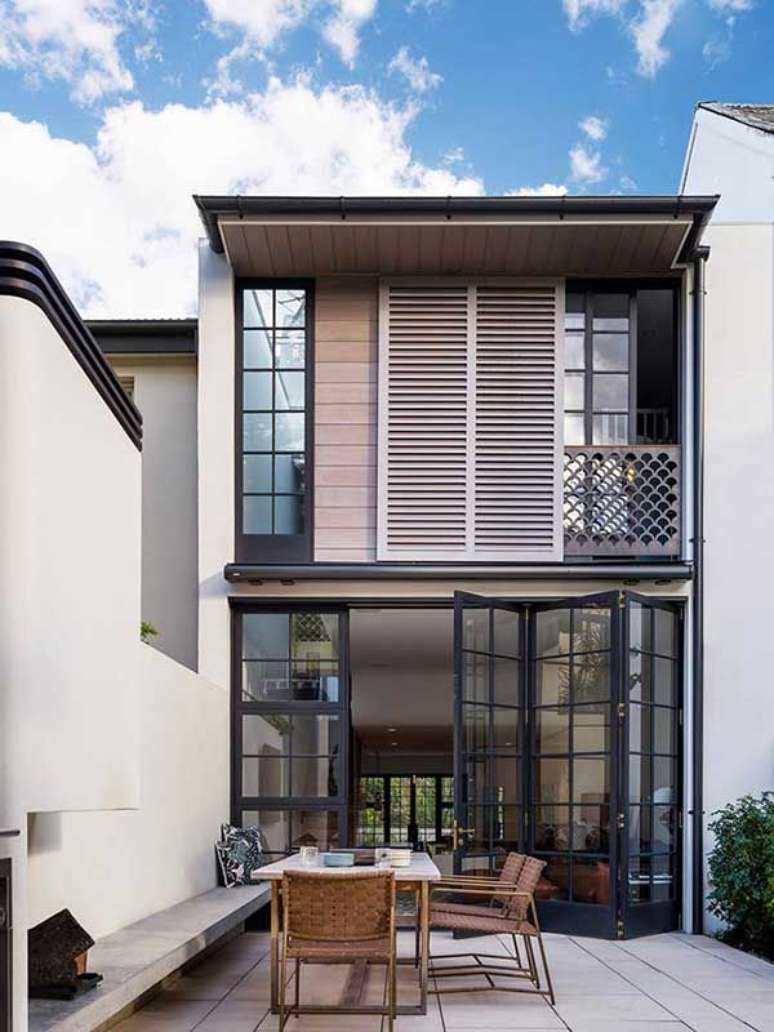 28. Porta camar&atilde;o de vidro na &aacute;rea de lazer &ndash; Foto Behance