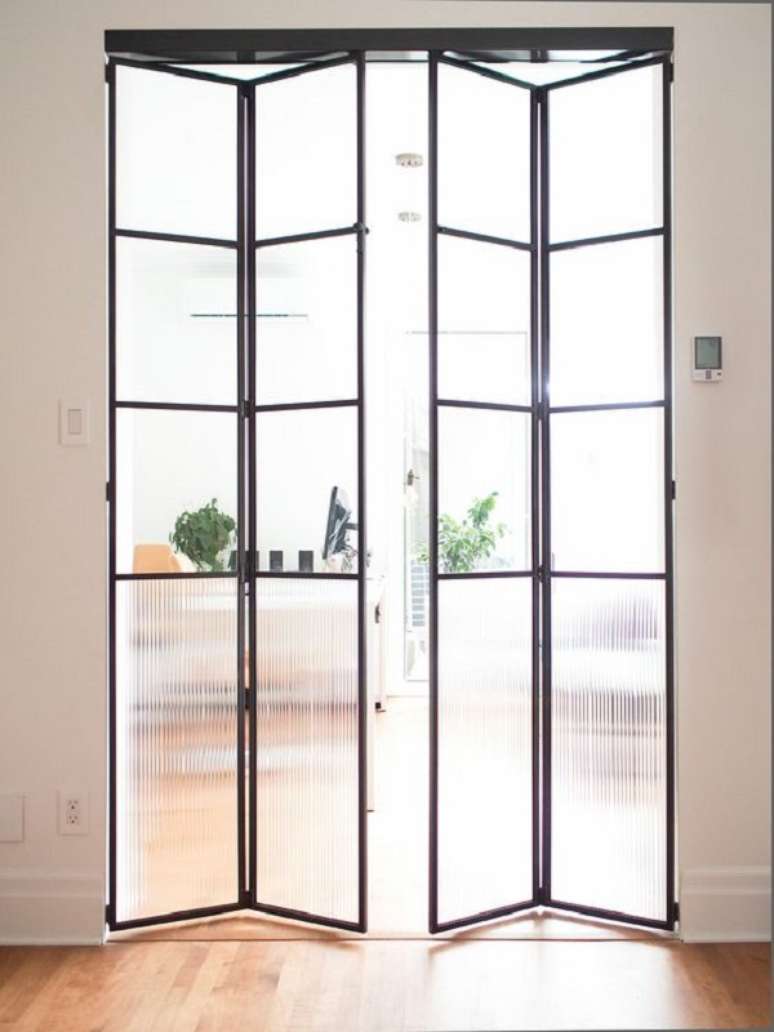 39. Porta camar&atilde;o de vidro para sala de estar moderna &ndash; Foto Dexigner