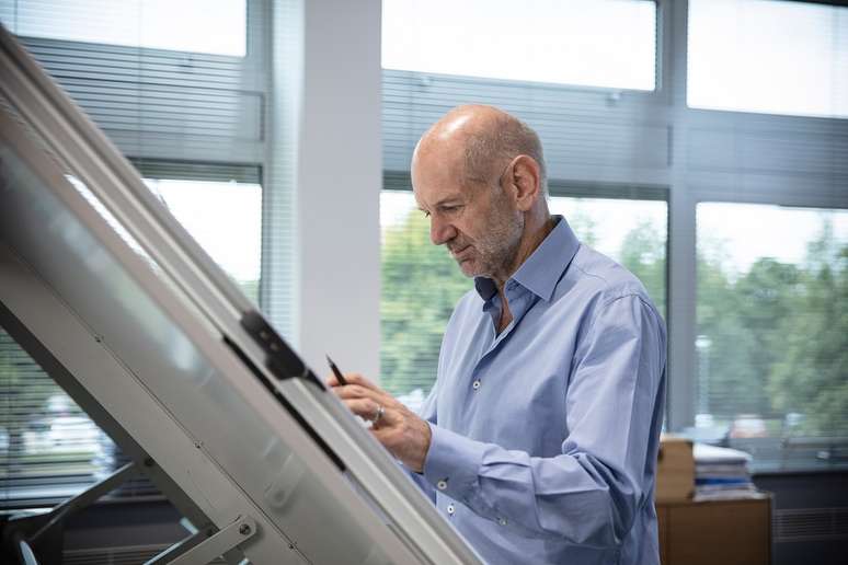 A esperança da Red Bull reside na prancheta de Adrian Newey...