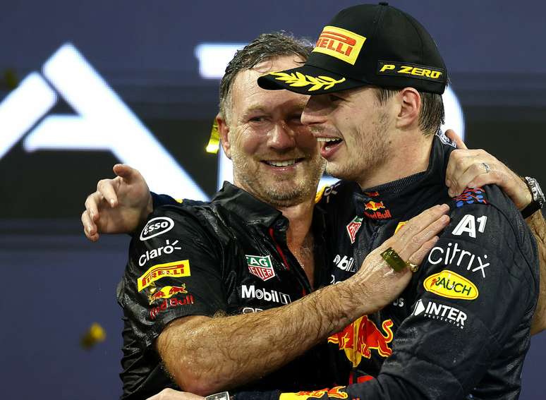 Christian Horner e Max Verstappen comemoram título de 2021: FIA vai tirar? 