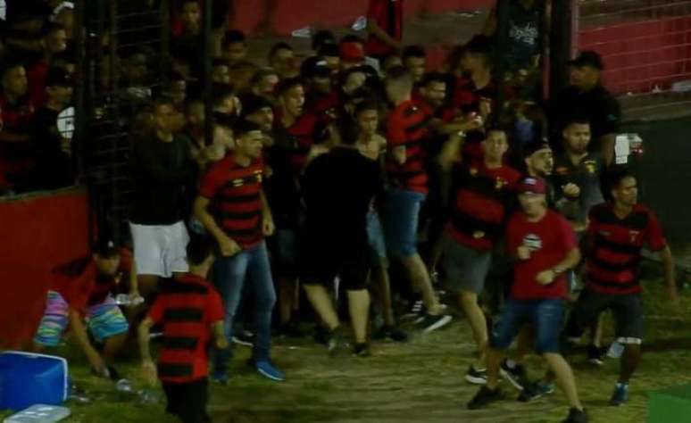 Em jogo agitado, Sport vence Tombense na Ilha do Retiro pela Série B -  VAVEL Brasil