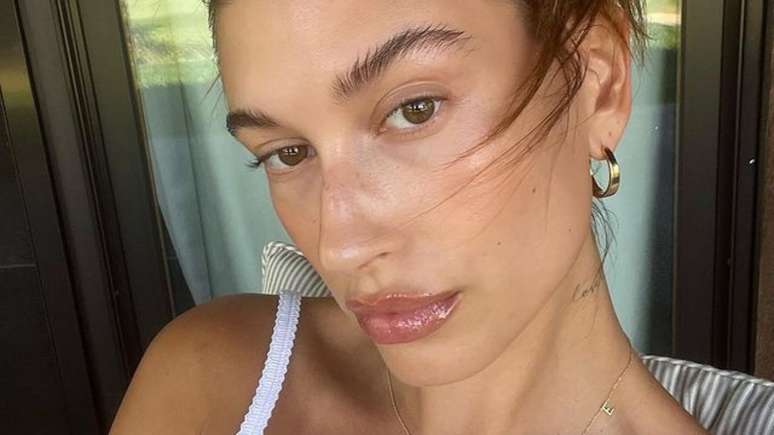 Hailey bieber brownie glazed lips