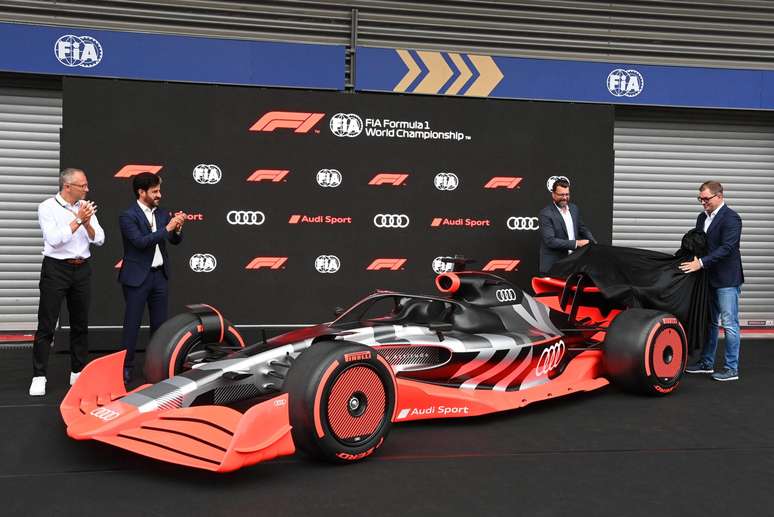 Audi faz estreia mundial no jogo oficial da Fórmula 1