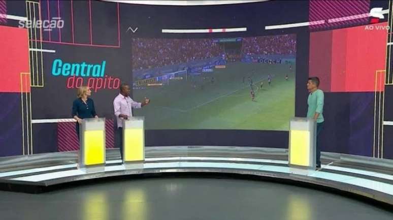 Central do Apito foi alvo de críticas de Bruno Mazzeo (Foto: Reprodução/Sportv)