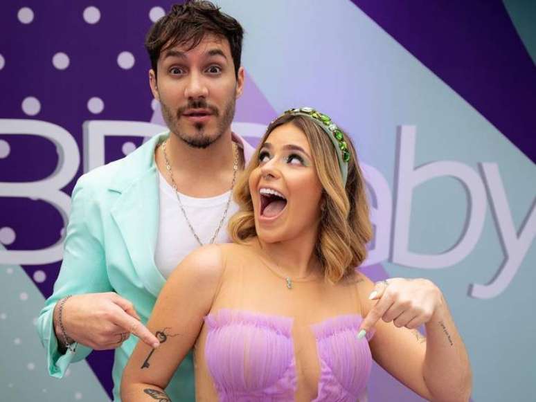 Viih Tube e Eliezer anunciam sexo do bebê em chá revelação inspirado no ‘BBB’.