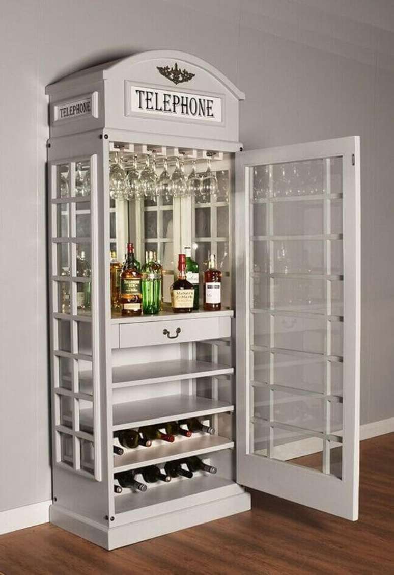 72. Use a criatividade para montar seu barzinho para sala. Fonte: Smartblend