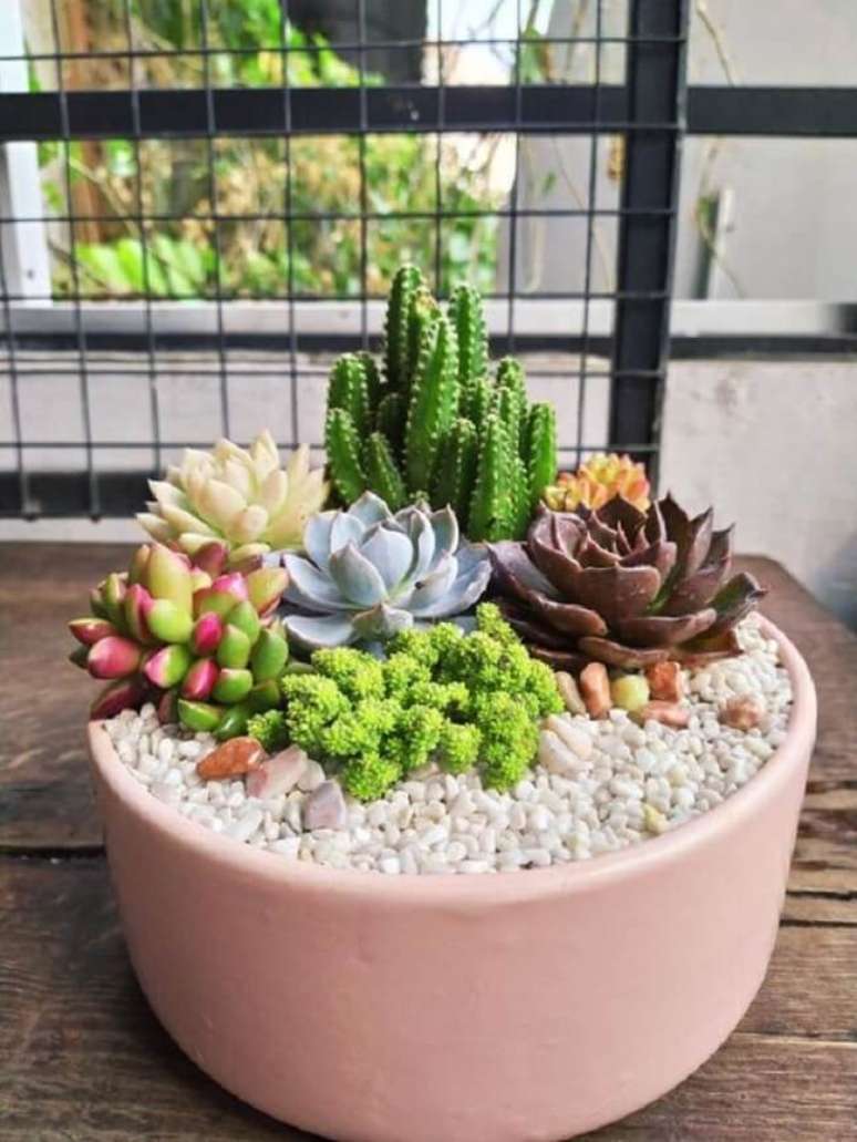 16. Vaso rosa com cactos pequeno. Fonte &ndash; Etsy