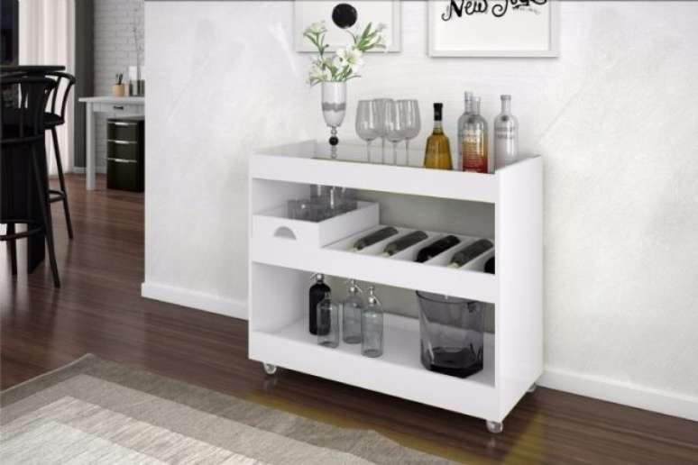 34. Carrinho bar para sala pequena. Fonte: Homify