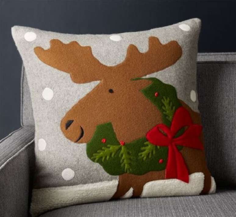 31. Almofada de Natal super fofa e delicada. Fonte: Decoratorist