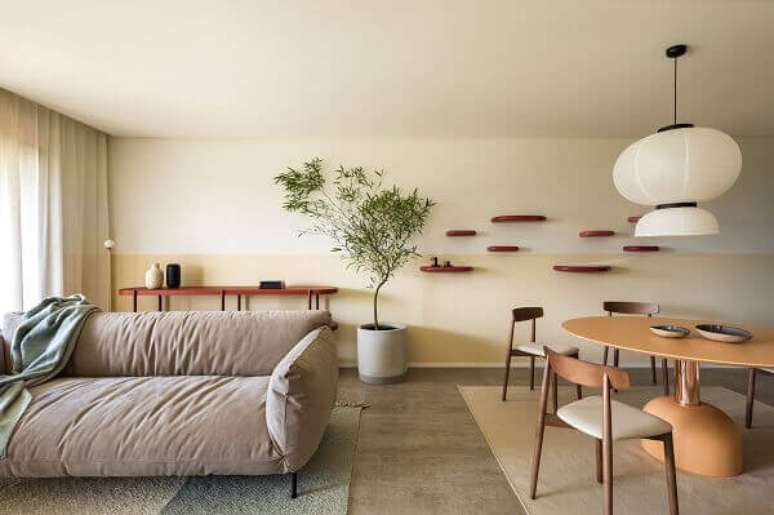 14. Decora&ccedil;&atilde;o com tipos de cortina leve na sala de estar &ndash; Foto VH Construtora e Incorporadora