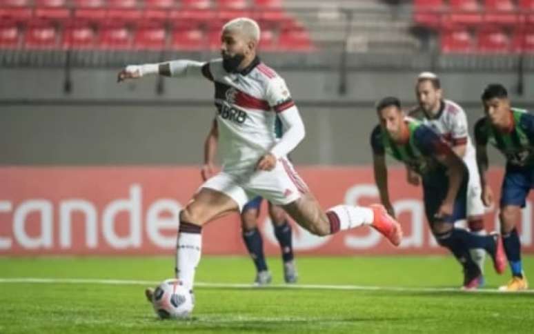 Veja as cobranças de pênaltis de Flamengo x Corinthians - Final da Copa do  Brasil 2022 