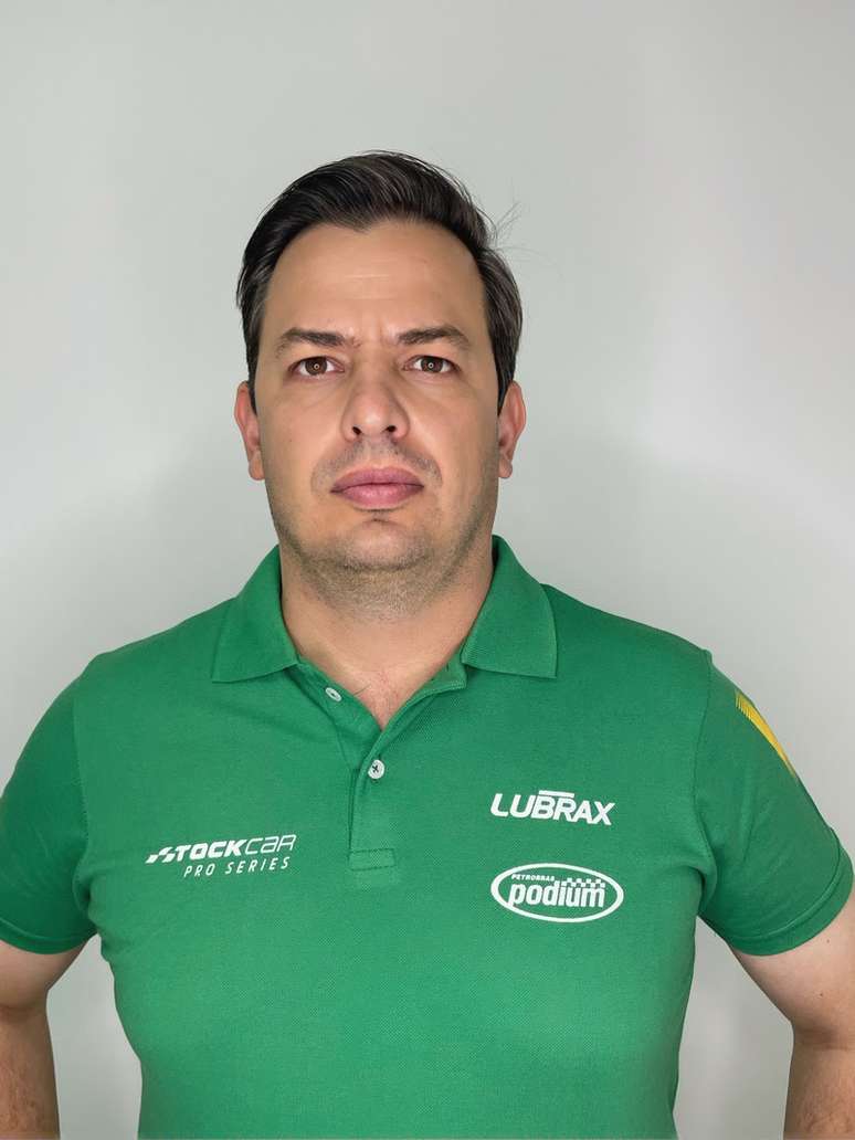 Thiago Meneghel ser&aacute; o novo chefe de equipe de Massa e Campos em 2023 