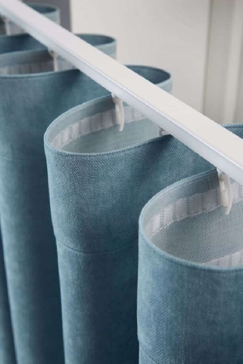 3. Conhe&ccedil;a os tipos de trilho para cortina esse e o trilho simples deslizante &ndash; Foto Enjoy2