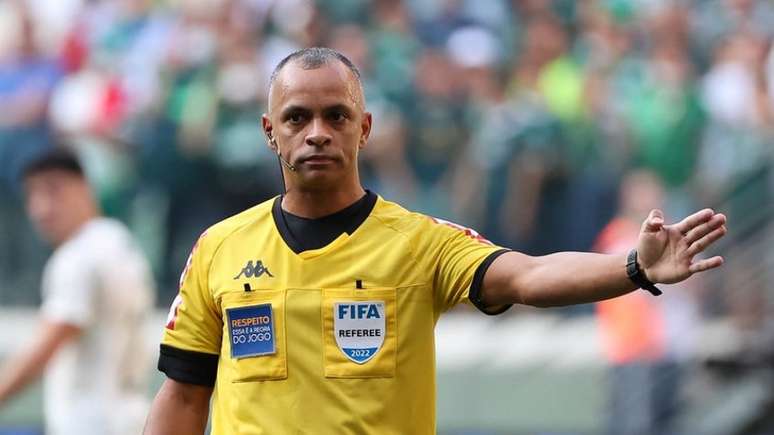 De olho na arbitragem! Veja quem apita Flamengo x Palmeiras pelo Brasileirão