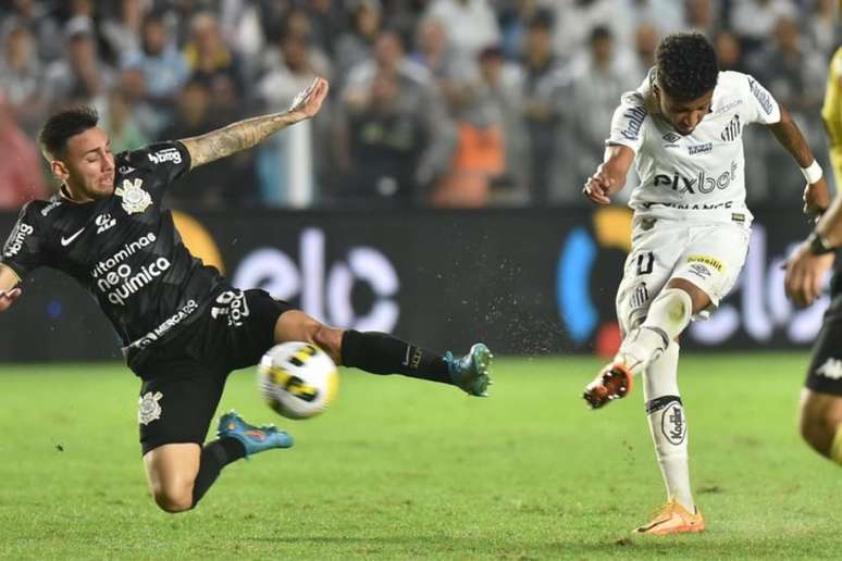 Vila Belmiro pronta para receber jogo entre Corinthians e Santos