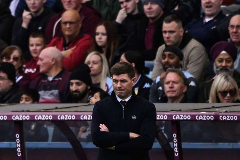 Gerrard não é mais técnico do Aston Villa (Foto: BEN STANSALL / AFP)