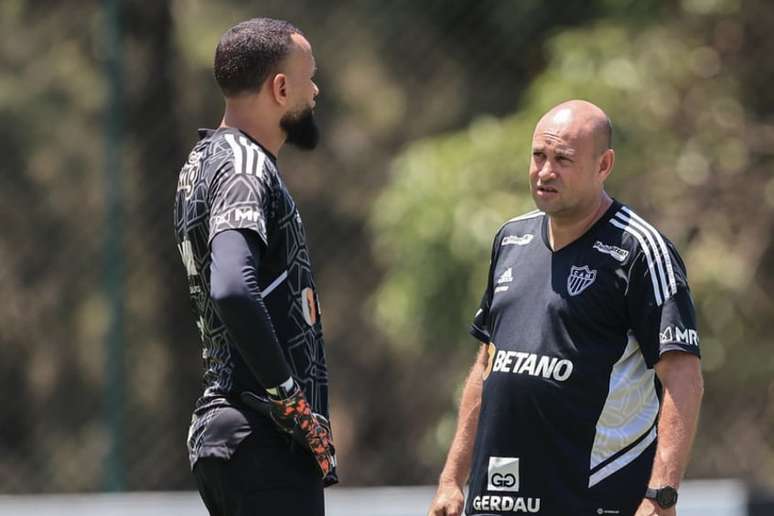 Profissional foi expulso por dar instruções a Everson, durante a partida na Vila Belmiro - (Foto: Pedro Souza/Atlético-MG)