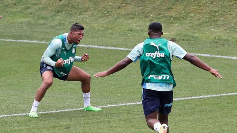 Rony durante treino do Palmeiras nesta sexta-feira (Foto: Cesar Greco/Palmeiras)