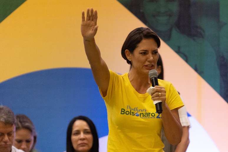 Michelle Bolsonaro em culto de aniversário da pastora Elizete Malafaia