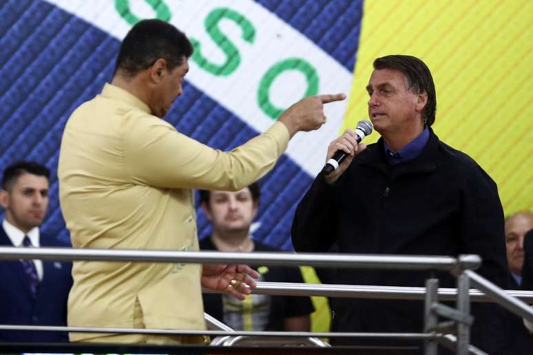 Bolsonaro participa de evento com evangélicos