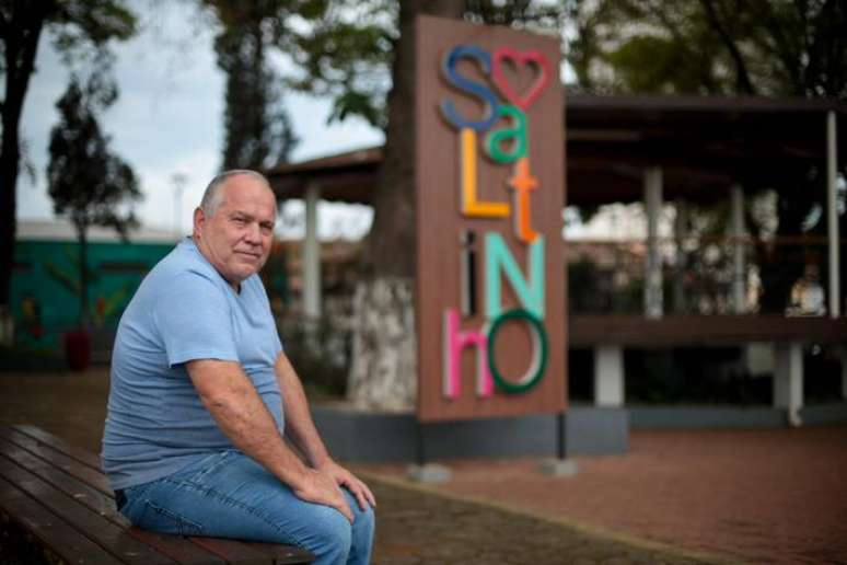 O funcionário público Val Mazziero é um dos poucos lulistas de Saltinho, mas diz que convive bem com a maioria bolsonarista.