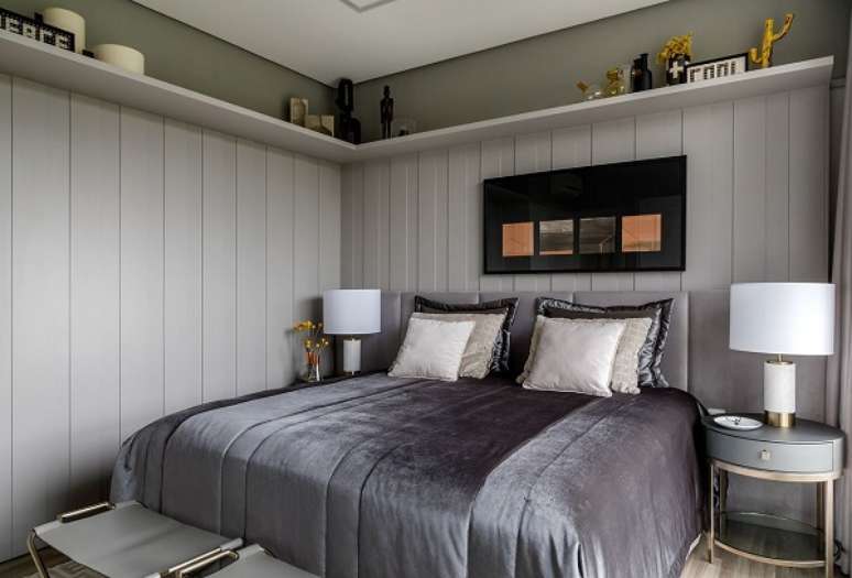 47. Quarto modulado com decoração chique – Foto Regiane Leal