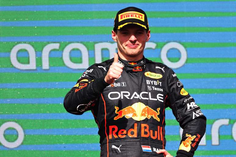 Max Verstappen venceu mais uma 