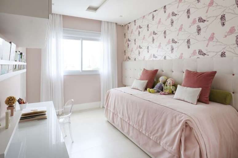 14. Cama estofada capitonê para quarto modulado de solteiro – Foto Renata Popolo