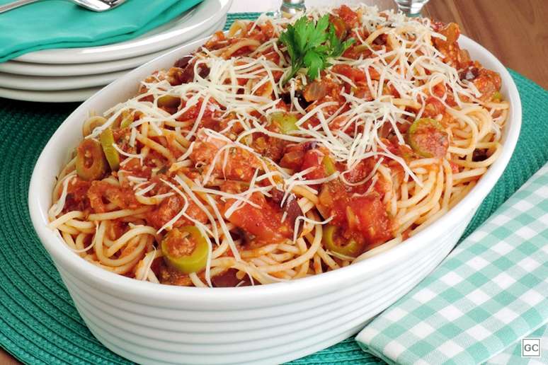 Macarrão especial da vovó – Foto: Guia da Cozinha