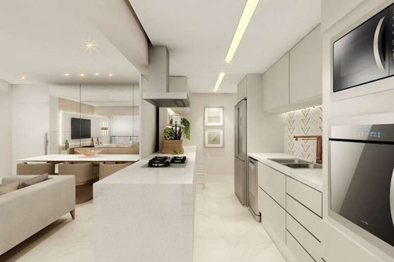 29. Azulejo decorativo na cozinha americana branca &ndash; Foto Liliana Zenarto