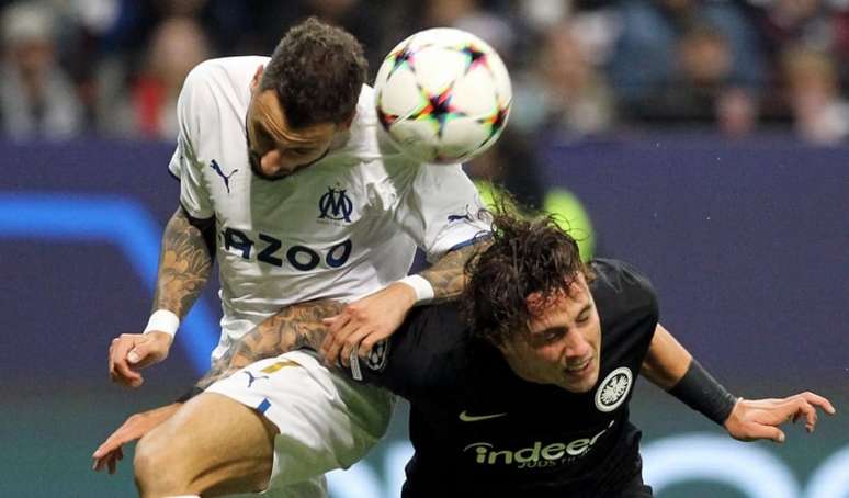 Frankfurt vence Marseille em casa (DAVID ROLAND/AFP)