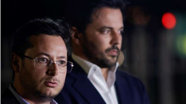O coordenador da campanha de Bolsonaro, Fabio Wajngarten, e o ministro F&aacute;bio Faria no dia em que divulgaram acusa&ccedil;&otilde;es de fraude