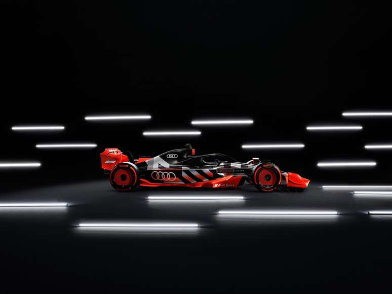 Audi mostra modelo de carro no anúncio da chegada à F1 