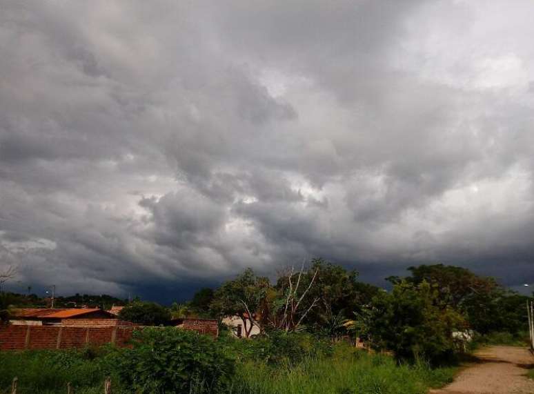 Chuva será frequente nos próximos dias e com temporais isolados