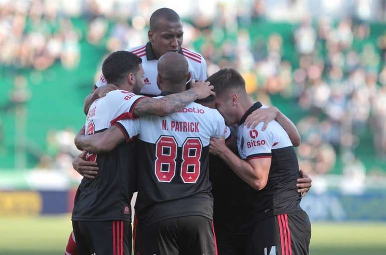 Sao Paulo, Sao Paulo, Brasil. 12th Apr, 2022. Libertadores Soccer