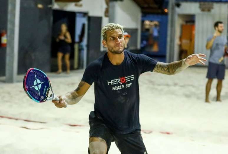 Rafael Moura, o He-Man, participa de evento com estrelas do Beach Tennis no  Flamengo