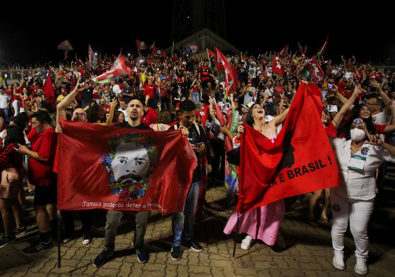 Festa também reuniu eleitores e apoiadores de Lula em Brasília (DF)