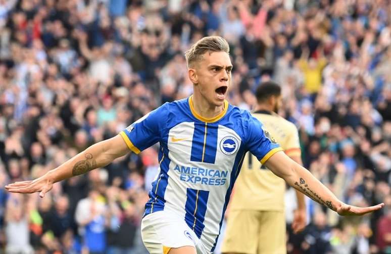 Leandro Trossard é o grande nome do Brighton na Premier League (Foto: GLYN KIRK / AFP)