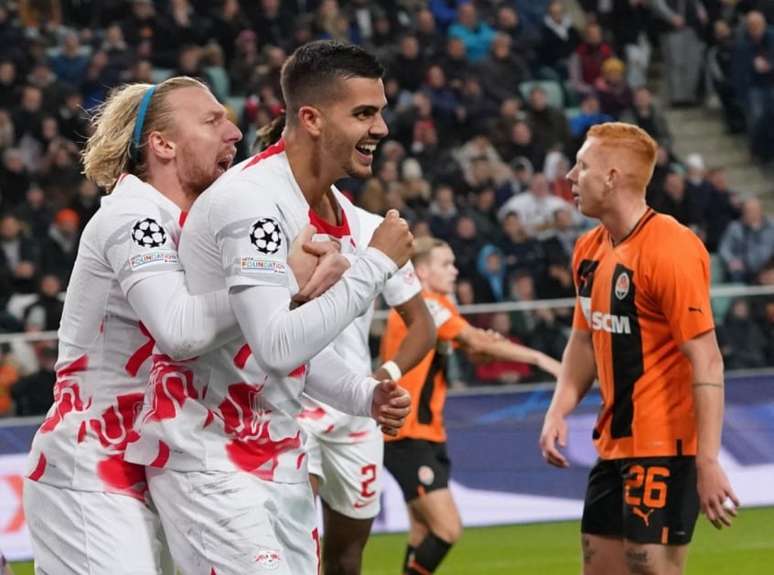 Leipzig atropela Shakhtar Donetsk (AFP)