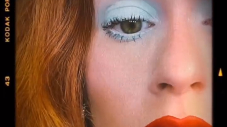 Vídeo: Marina Ruy Barbosa mostra maquiagem simples para fazer em
