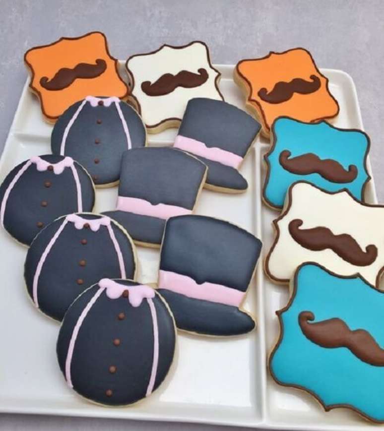 68. Biscoitos decorados para decorar a festa mundo bita. Fonte: Mundo Ovo