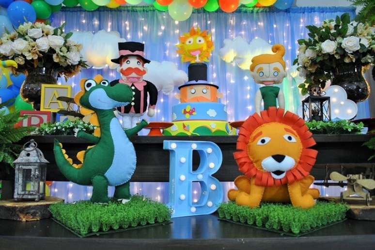 61. Festa mundo bita e animais e tecido. Fonte: Festas Biz