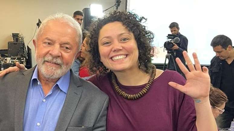 Juliana Gonçalves foi intérprete no discurso de Lula na Avenida Paulista
