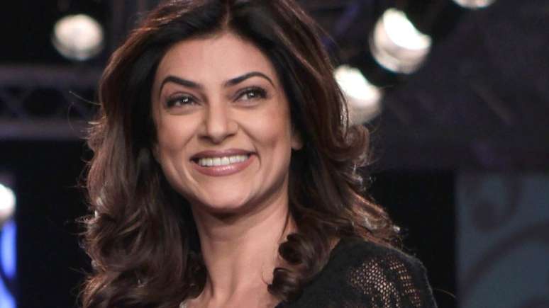 A atriz indiana Sushmita Sen representa o papel da ativista trans Gauri Sawant