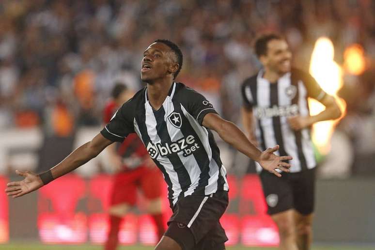 Jeffinho em ação pelo Botafogo (Foto: Vítor Silva/Botafogo)