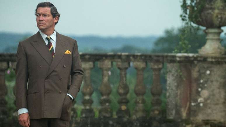 Dominic West como Pr&iacute;ncipe Charles na quinta temporada