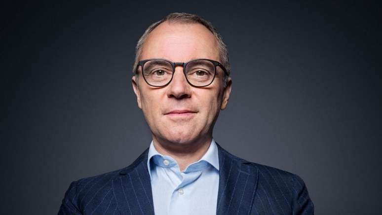 Stefano Domenicali n&atilde;o est&aacute; preocupado com crise financeira na F&oacute;rmula 1 e gostou do novo regulamento na pr&aacute;tica (Foto; F1)